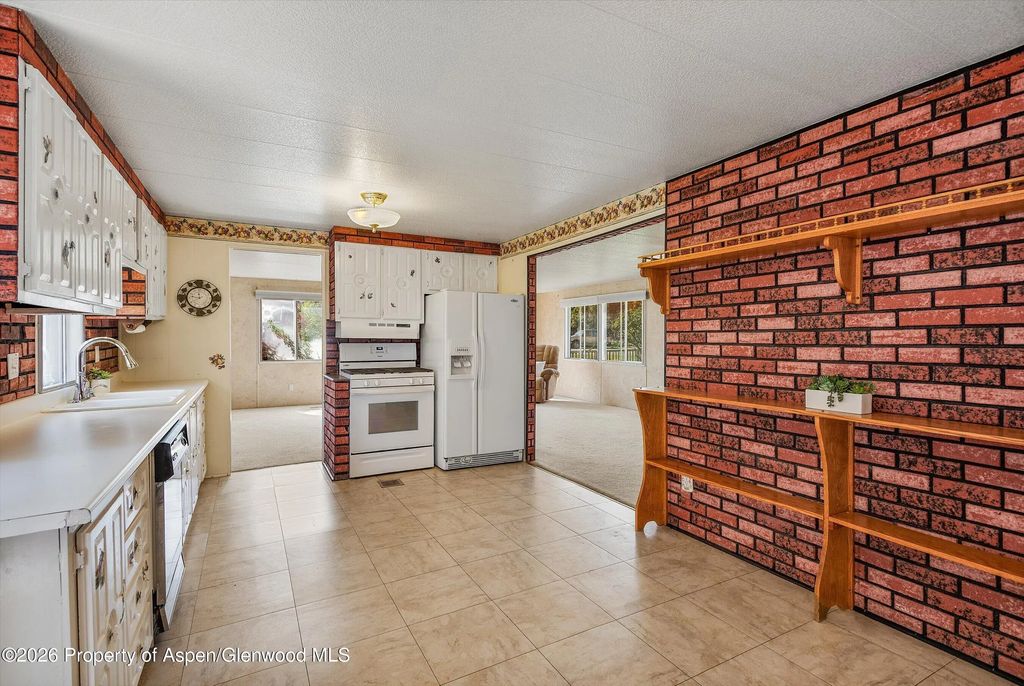 6 of 25 - 727 Euclid Avenue, Carbondale, CO
