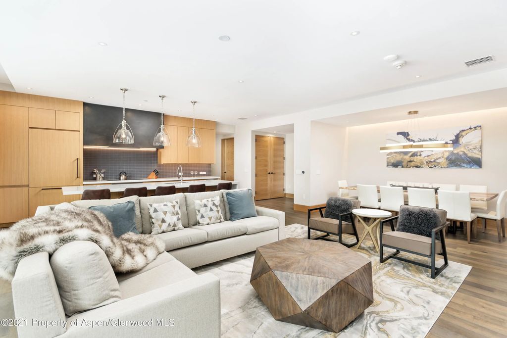 77 Wood Road 606, Snowmass Village