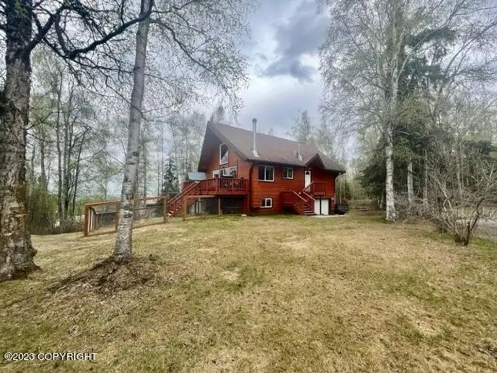 10440 High Bluff Drive, Eagle River