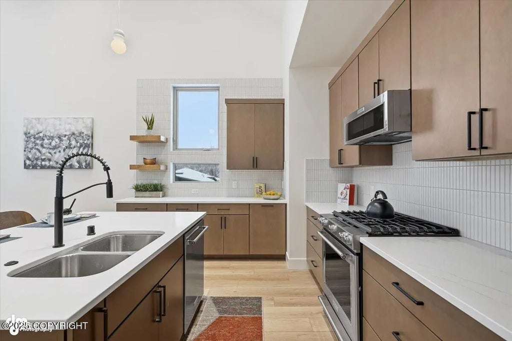 5372 Sandhill Loop, Anchorage