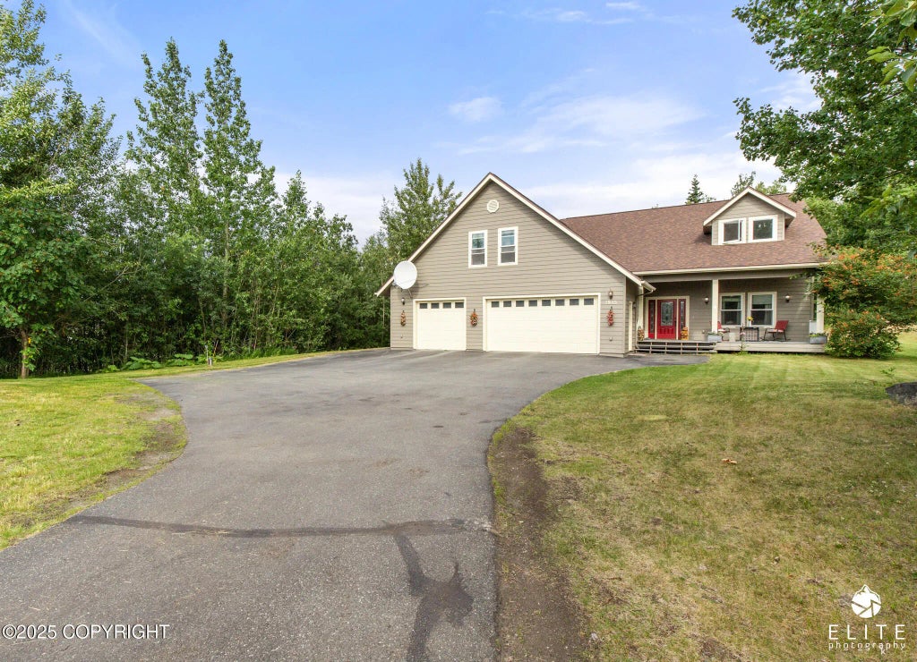 3945 E Country Field Circle, Wasilla
