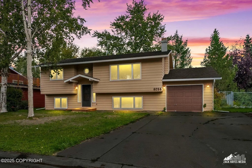 6056 Doncaster Drive, Anchorage
