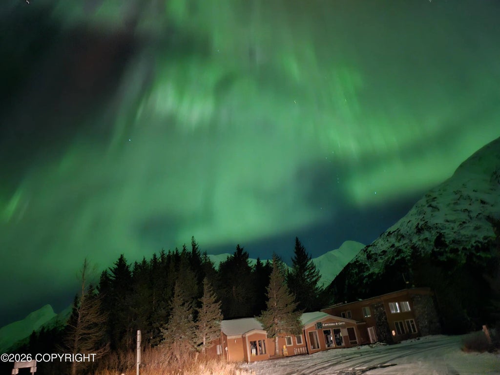 401 Portage Glacier Loop, Girdwood