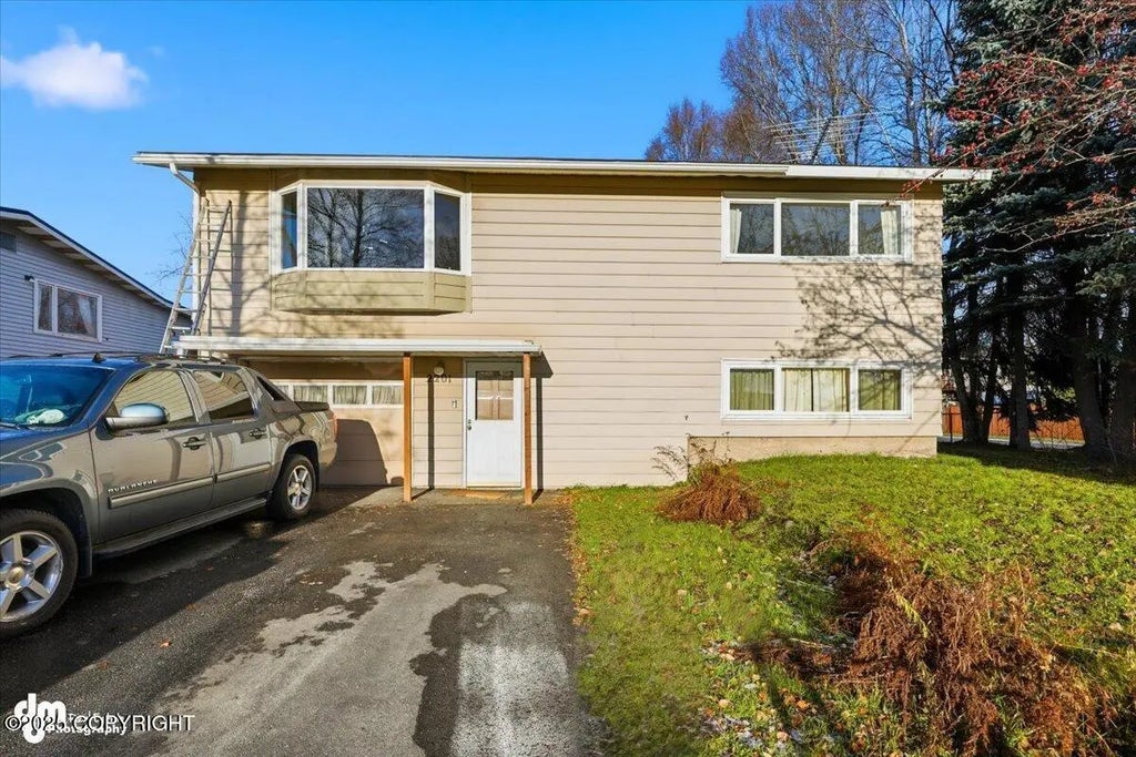 2201 W 47th Avenue, Anchorage