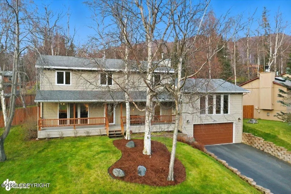 19517 Ostovia Circle, Eagle River