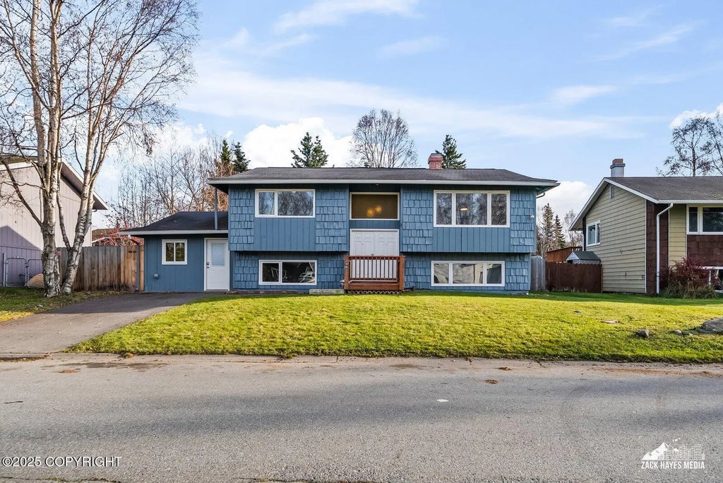 3003 Ambergate Drive, Anchorage