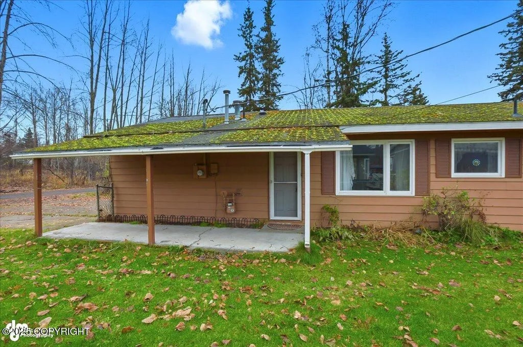 643 Kim Place, Anchorage