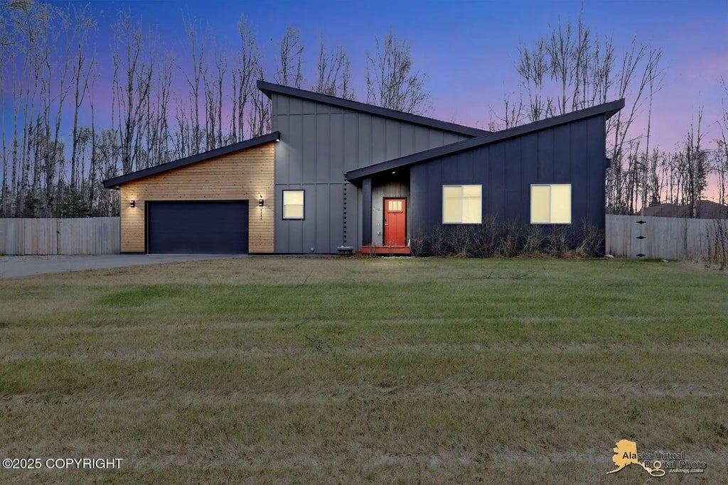 8544 E Dancing Lights Drive, Palmer