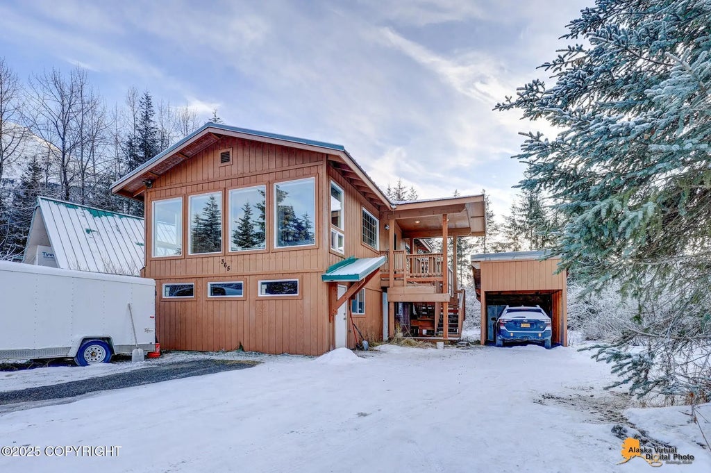 365 Cortina Road, Girdwood