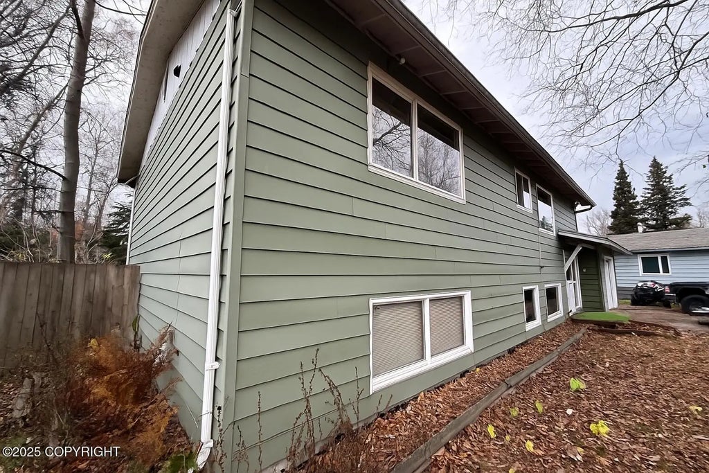 4906 Cambridge Way, Anchorage