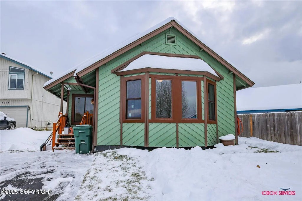10285 Arborvitae Drive, Anchorage