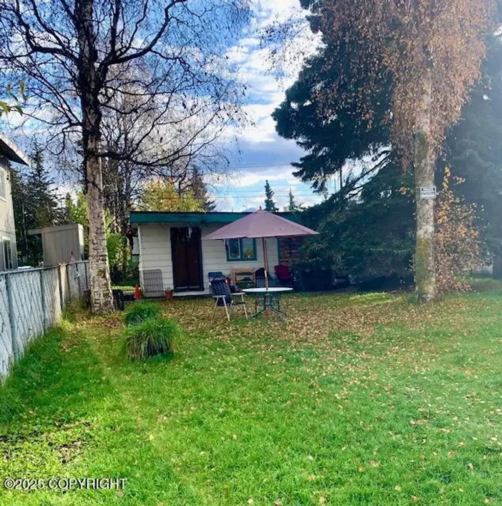 511 N Flower Street, Anchorage
