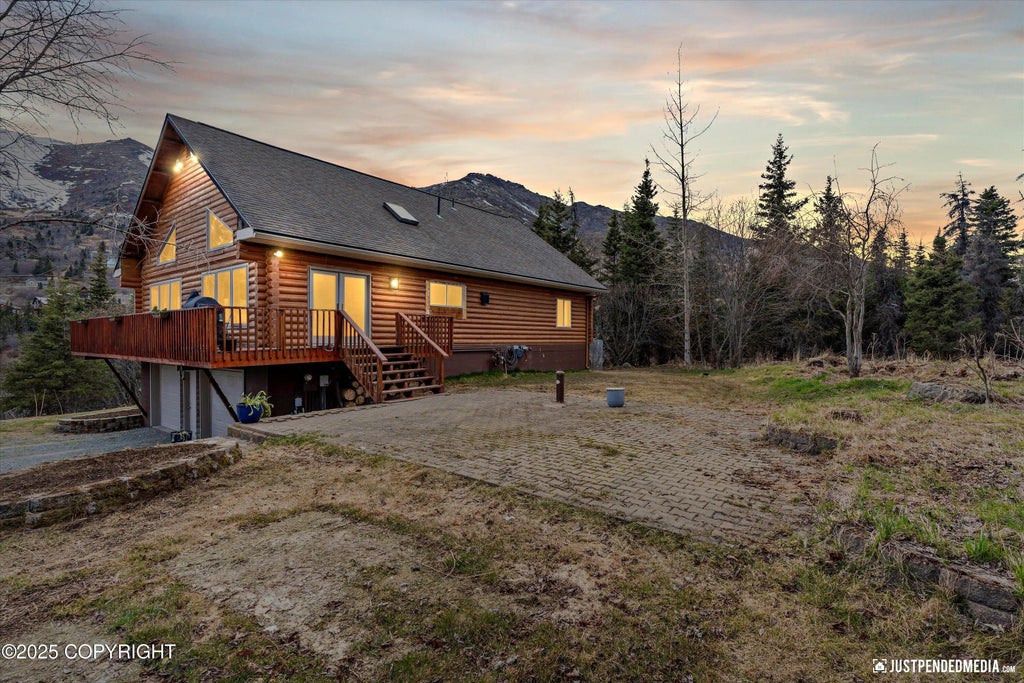 3915 Hiland Road, Eagle River