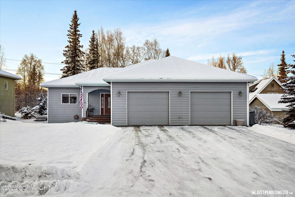 8540 Solar Drive, Anchorage