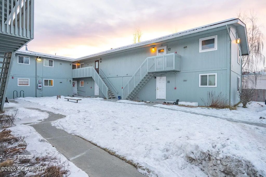 180 Grand Larry Street #b-09, Anchorage