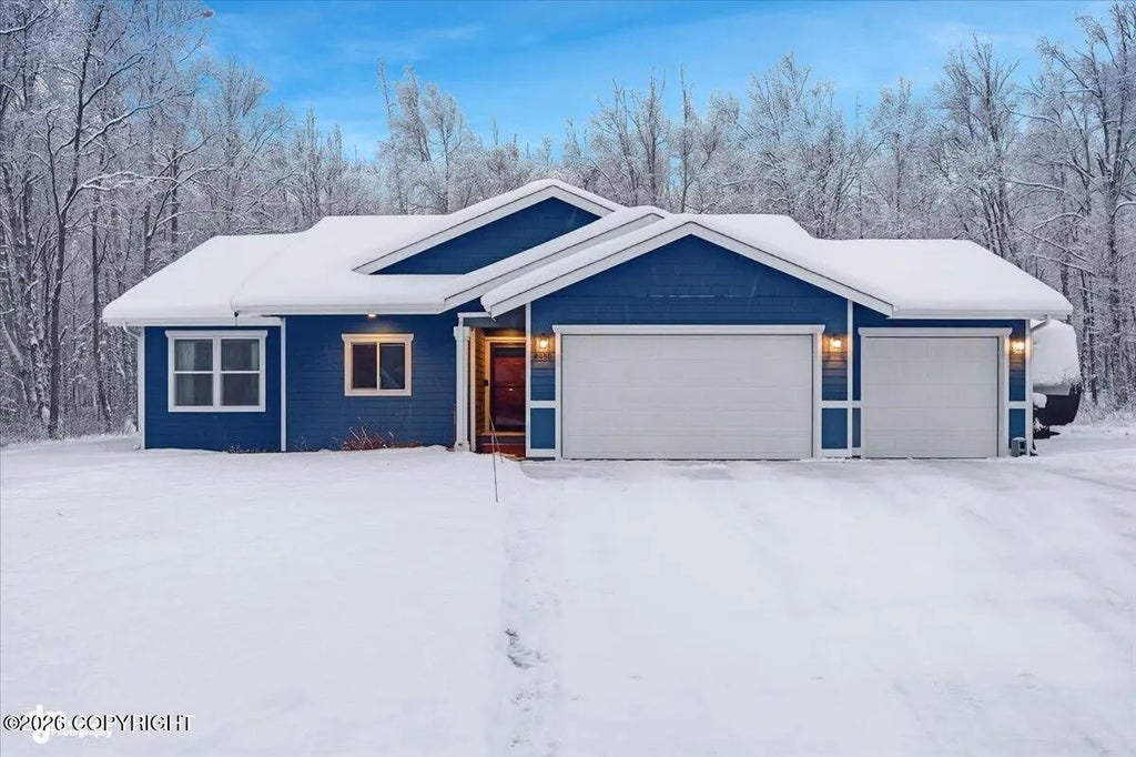 8450 N Michaelson Street, Palmer