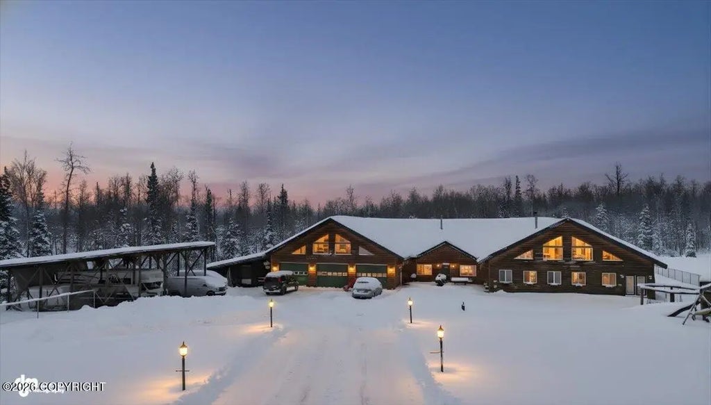 12882 S Ella Louise Circle, Wasilla