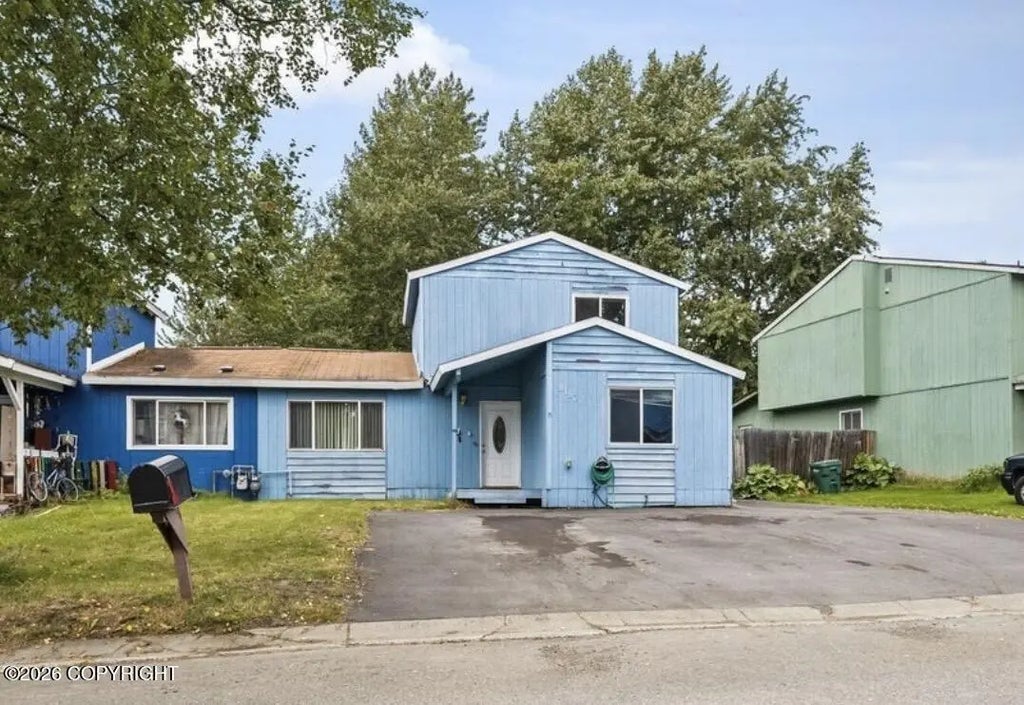 8150 Lamplighter Court, Anchorage