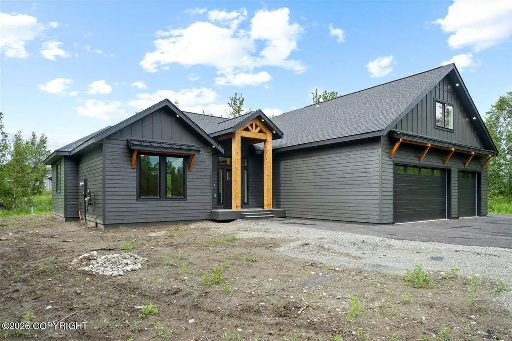 799 W Montana Drive, Palmer