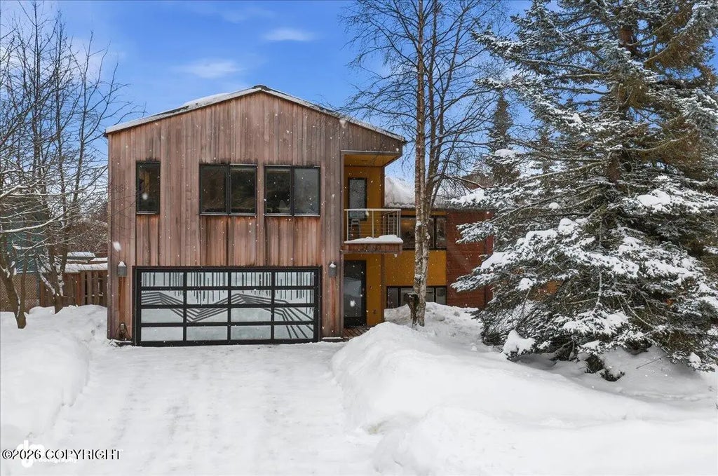 2627 Karluk Street, Anchorage