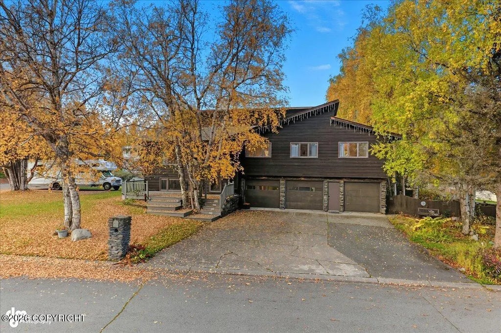 6237 E 34th Avenue, Anchorage