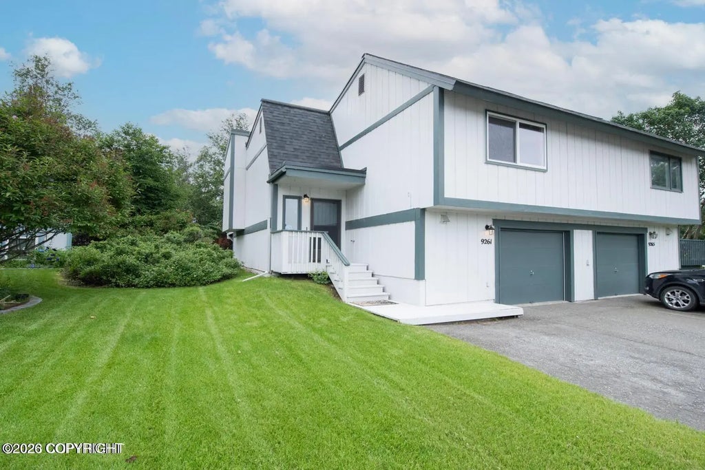 9261 Kirkwall Circle, Anchorage