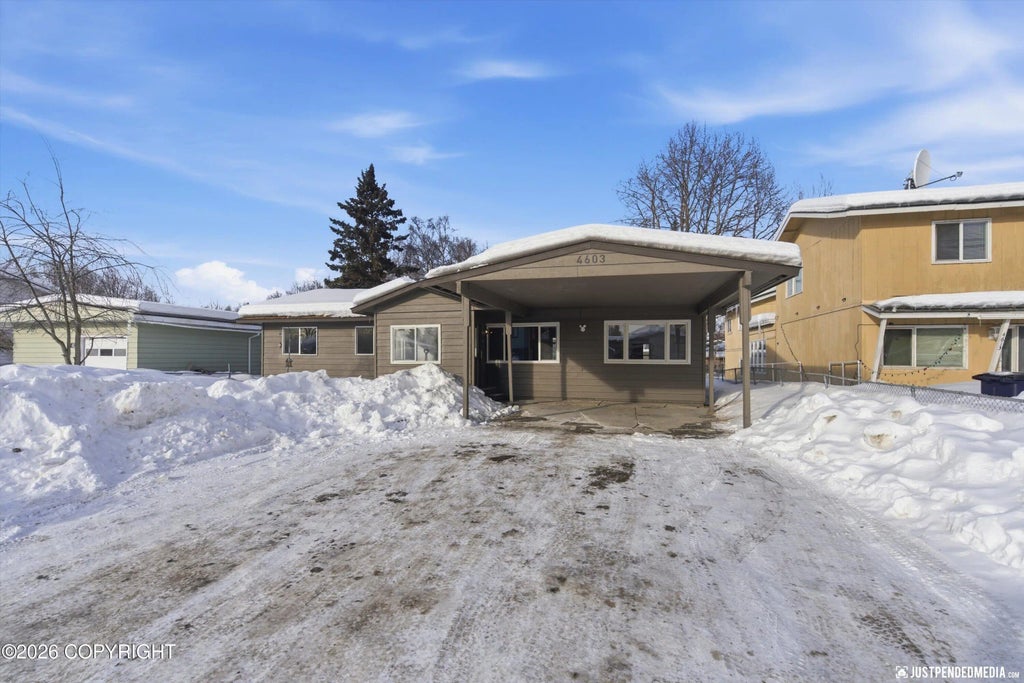 4603 E 8th Avenue, Anchorage