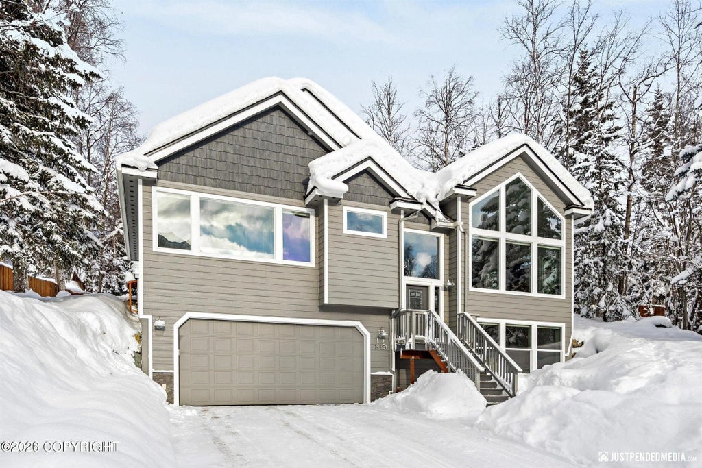 19351 Verdant Circle, Eagle River