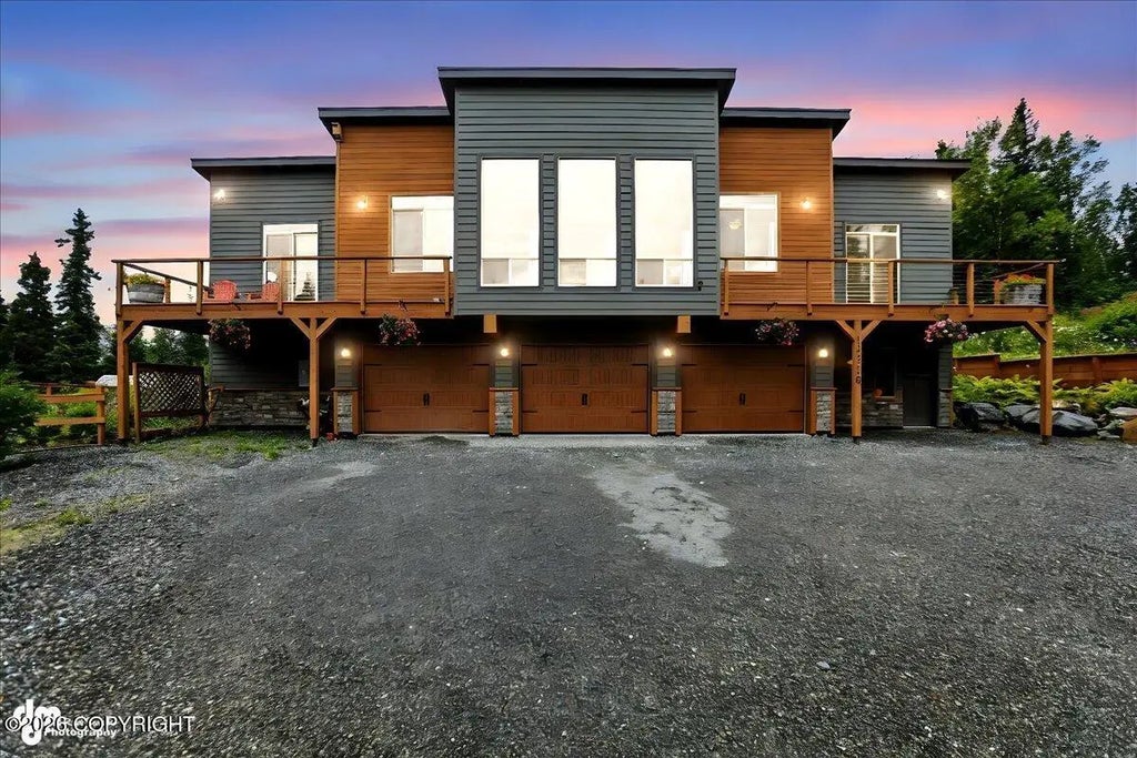 14310 Pickett Street, Anchorage