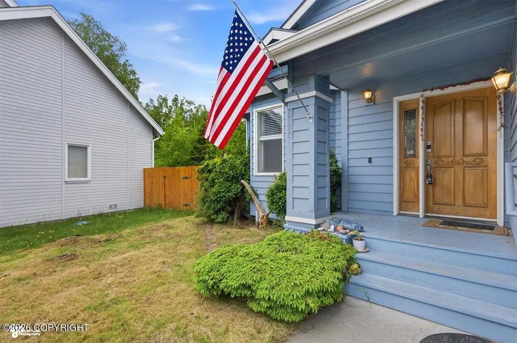 2416 Brook Hill Circle, Anchorage