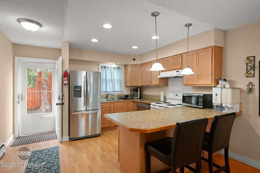 400 E 24th Avenue #19, Anchorage