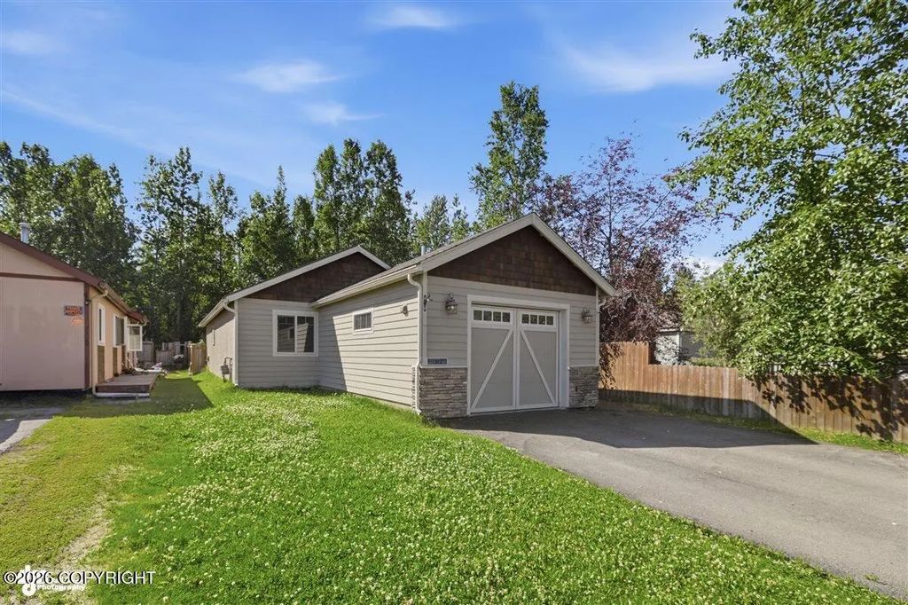 7716 Chaimi Loop, Anchorage