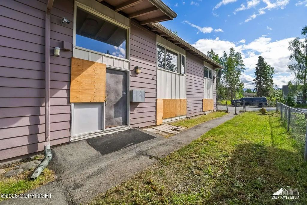 526 N Hoyt Street, Anchorage