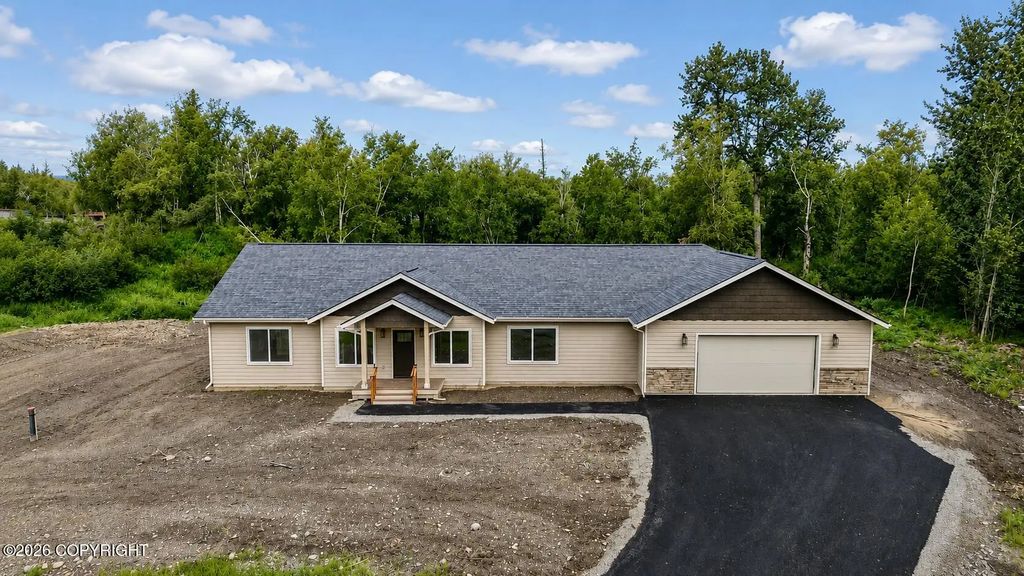 931 S Williwaw Drive, Palmer