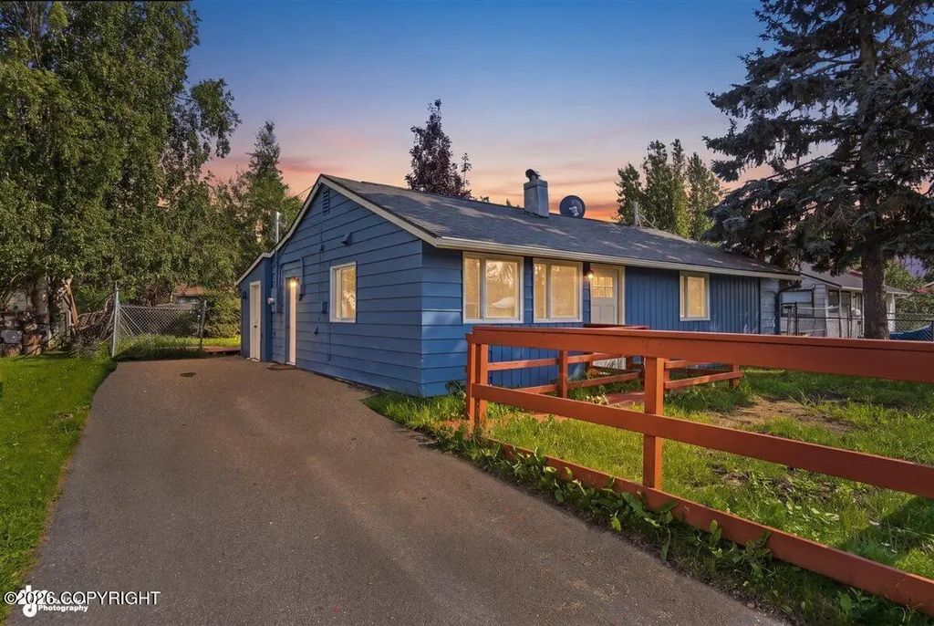 1507 Elmendorf Drive, Anchorage