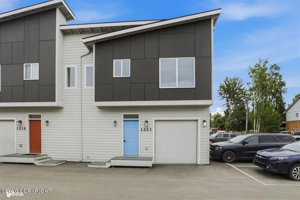 1221 E 16th Avenue #1221, Anchorage