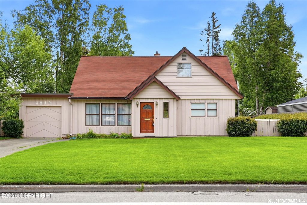 2615 Turnagain Parkway, Anchorage