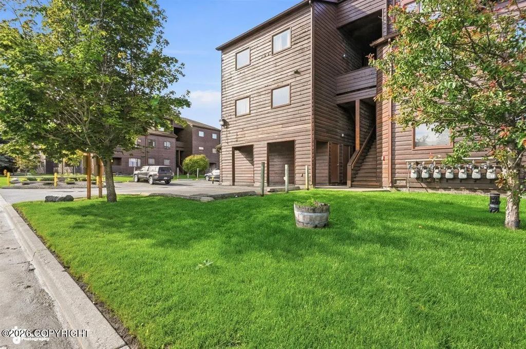 9710 Vanguard Drive #86, Anchorage