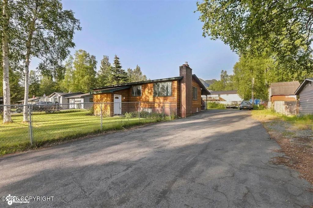 10209 Colville Street, Eagle River