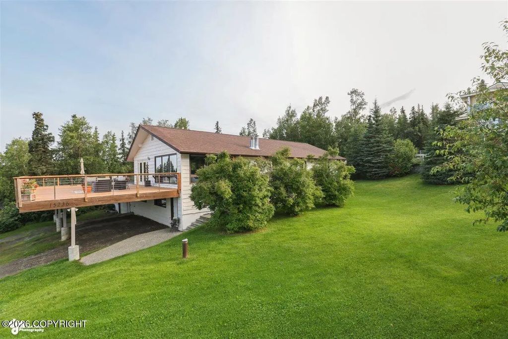 15236 Snow Flake Drive, Anchorage