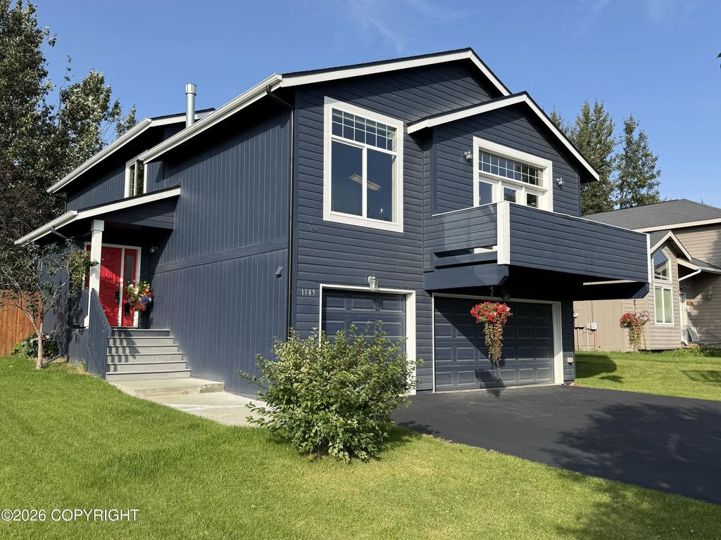 1145 W Granville Street, Palmer