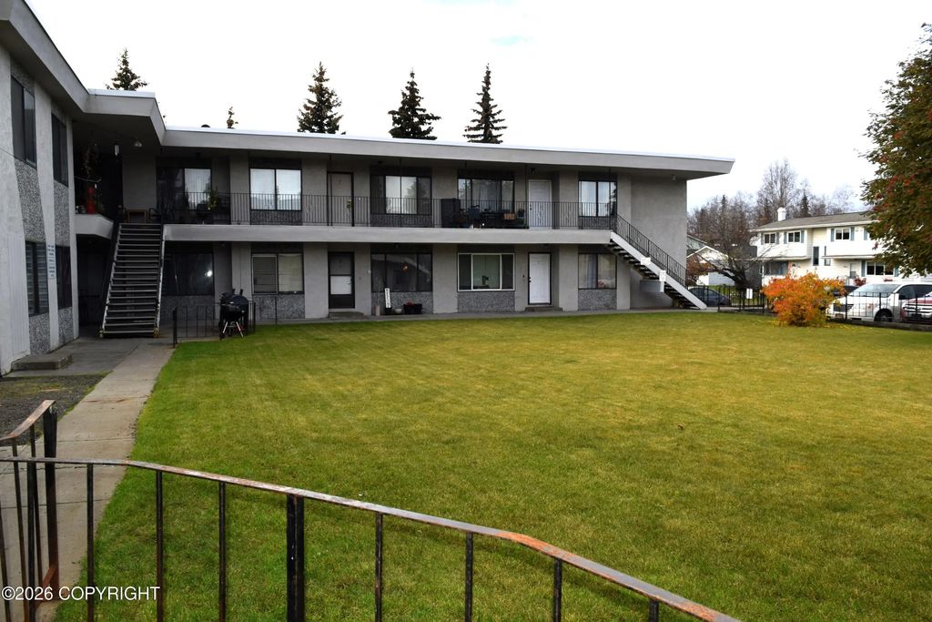 6152 E 12th Avenue #b-7, Anchorage