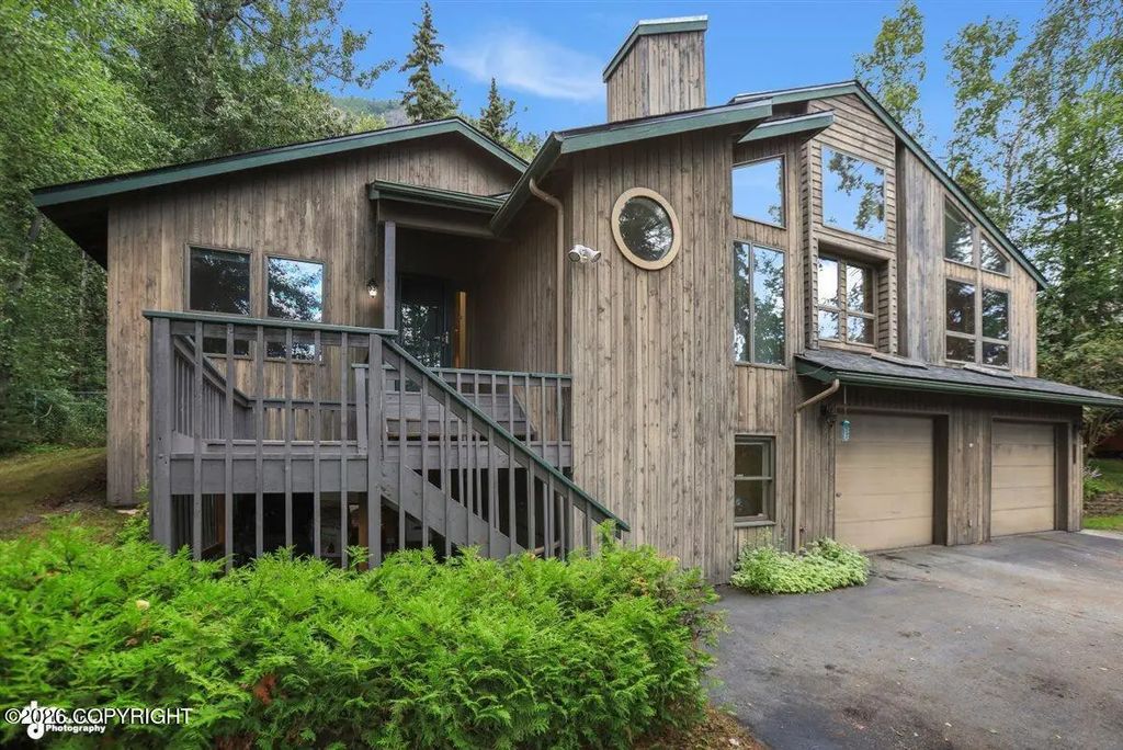 20151 New England Drive, Eagle River