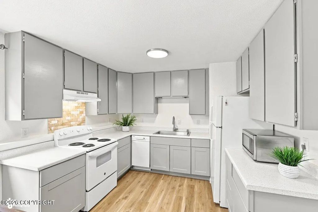 7061 Weimer Road #1, Anchorage