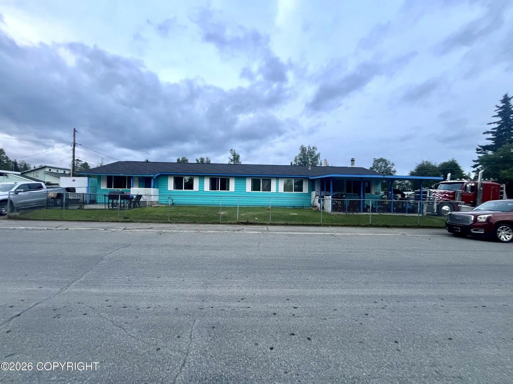 4208 Mcphee Avenue, Anchorage