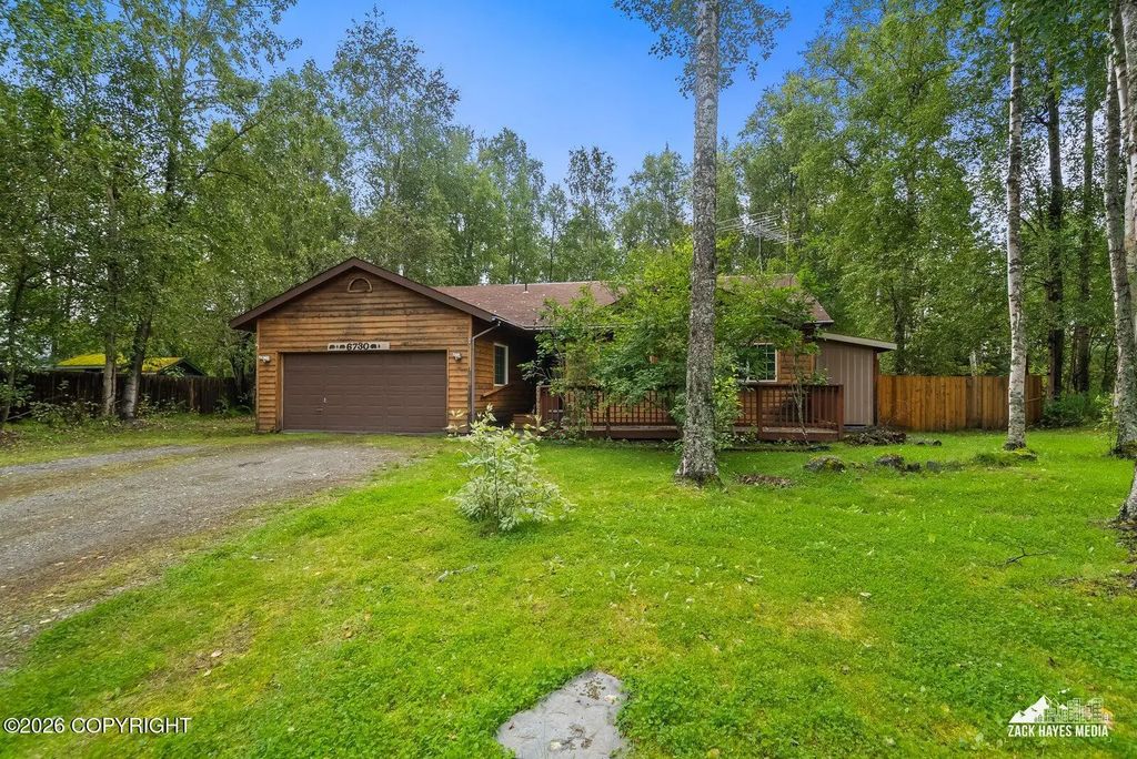 6730 W Cambridge Drive, Wasilla