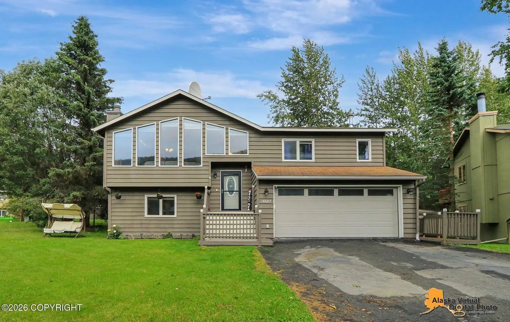 18607 Little Cape Circle, Eagle River