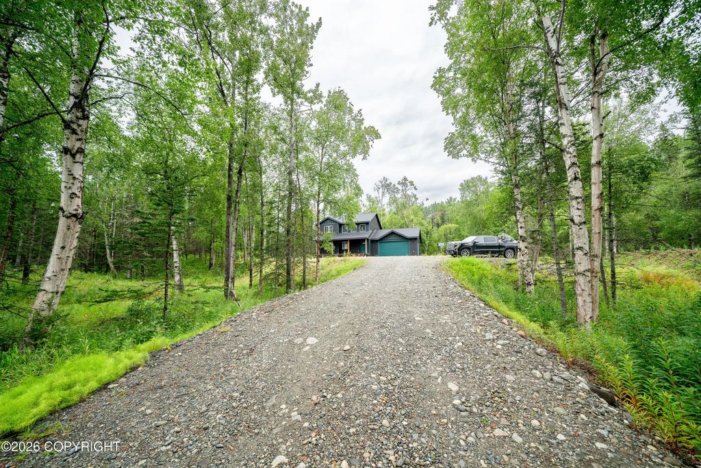 13435 E Cayuga Avenue, Palmer