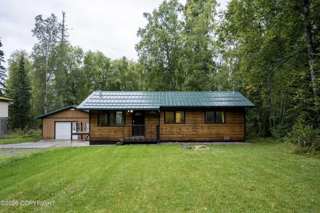 3950 N Greatland Circle, Wasilla