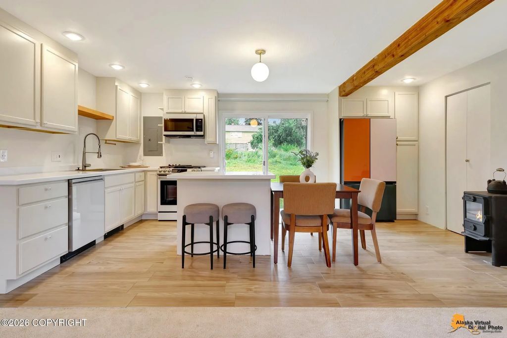 6331 E 9th Avenue, Anchorage